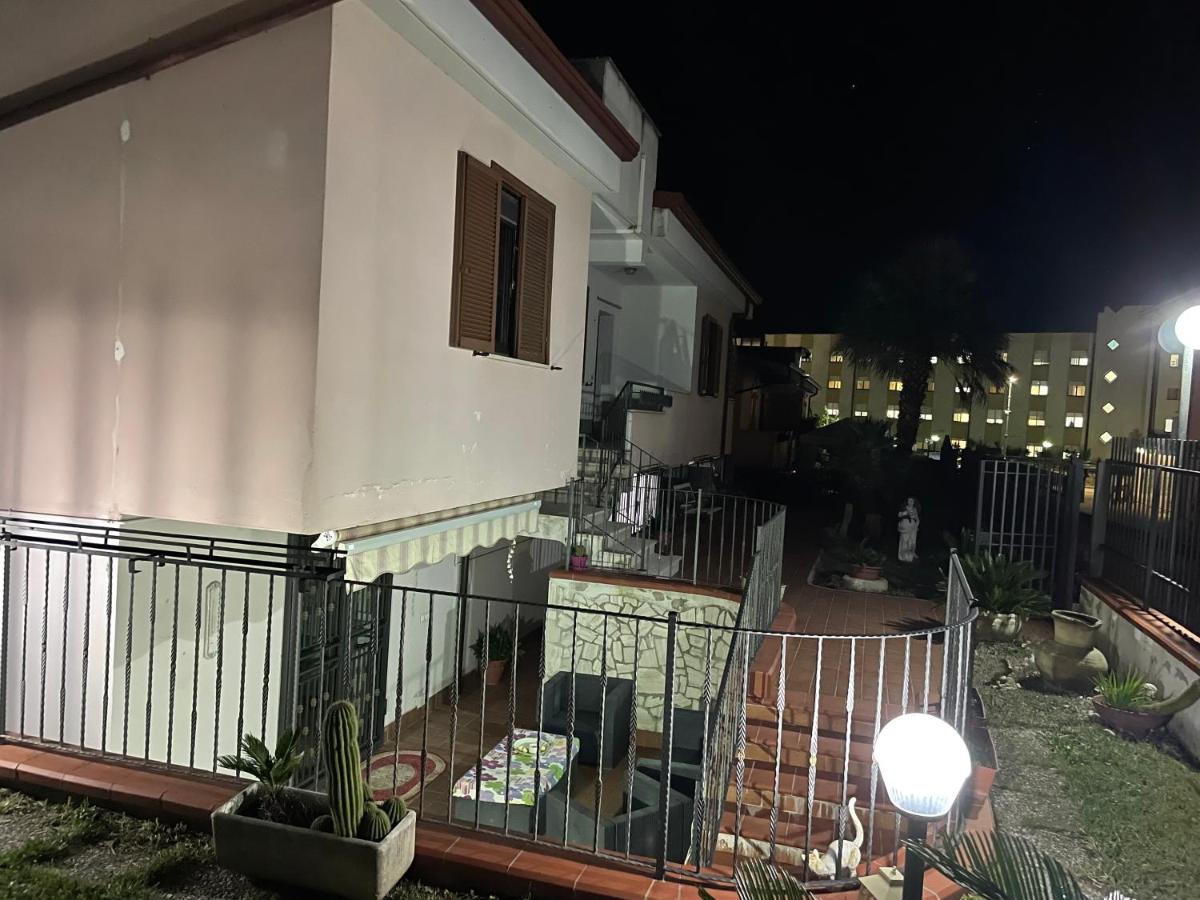 Villa Antonella Pozzilli Eksteriør billede