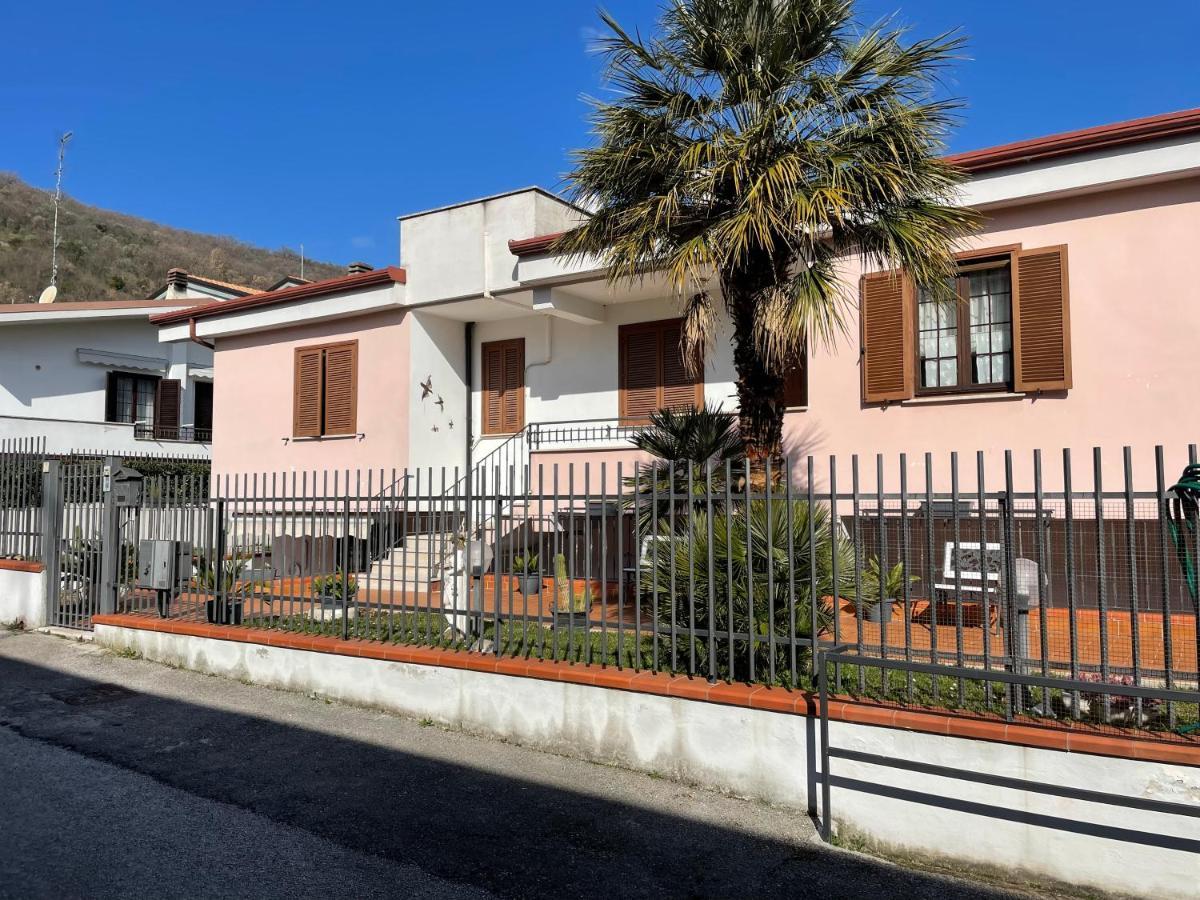 Villa Antonella Pozzilli Eksteriør billede