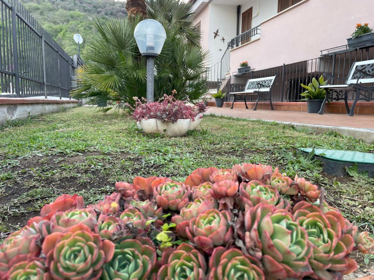 Villa Antonella Pozzilli Eksteriør billede
