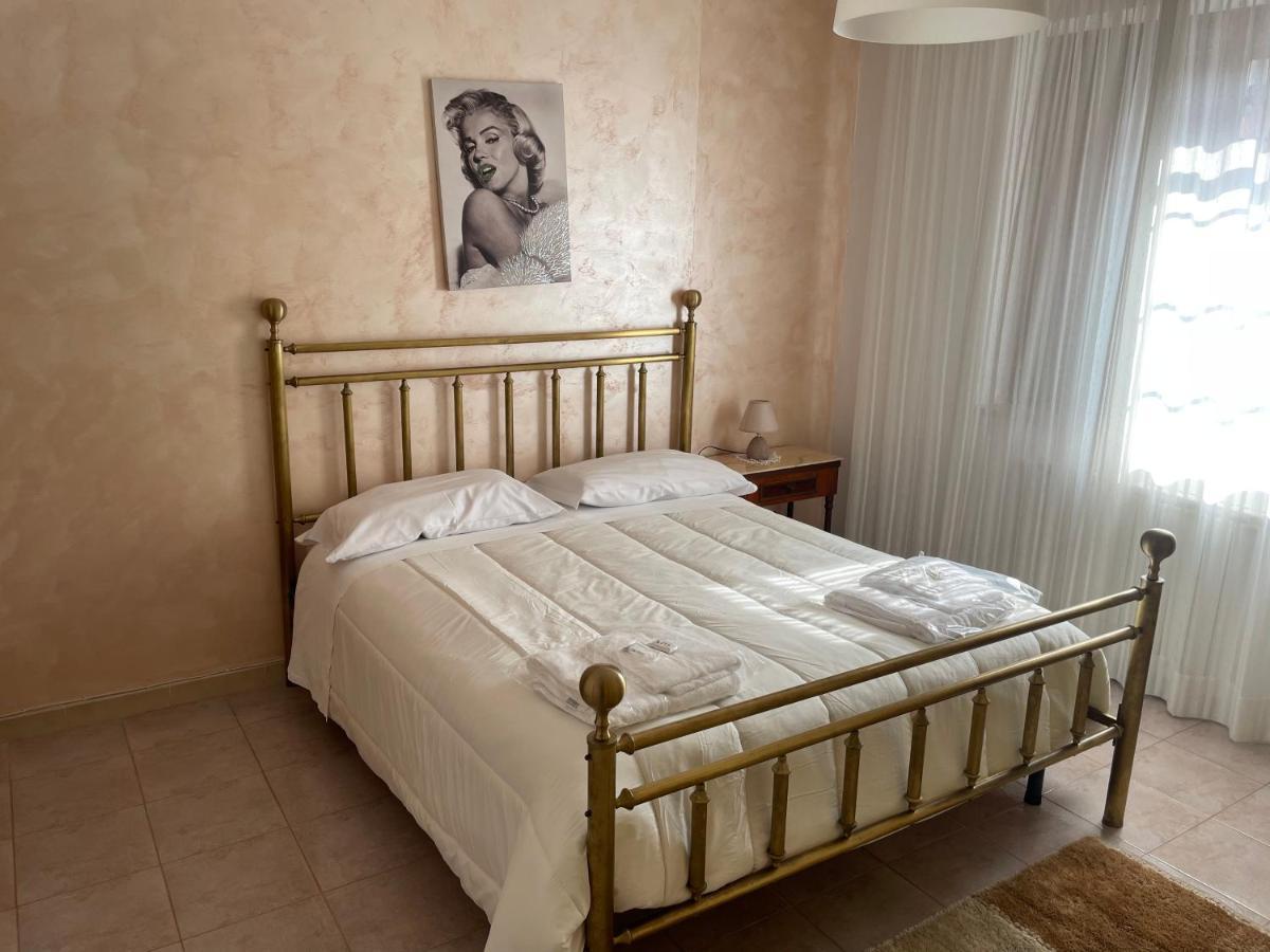 Villa Antonella Pozzilli Eksteriør billede